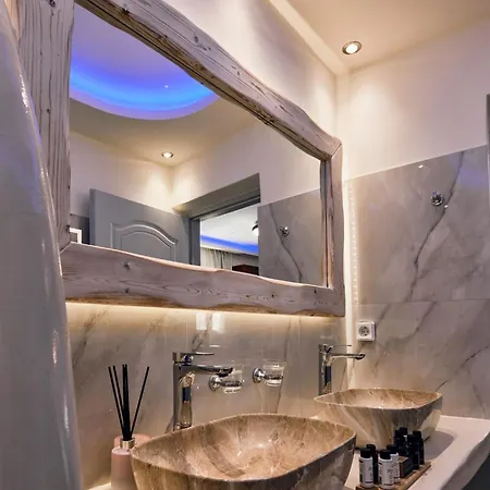 Awesome Santorini - Bliss Cove - 2 Bedrooms - Outstanding Sea Views - Walking Distance To